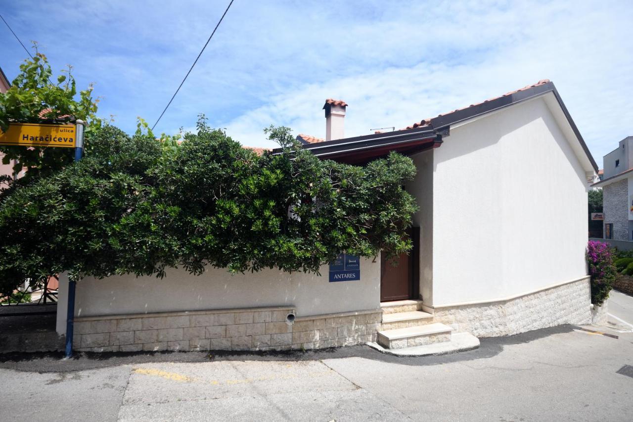 Apartments Antares Mali Lošinj Exterior foto